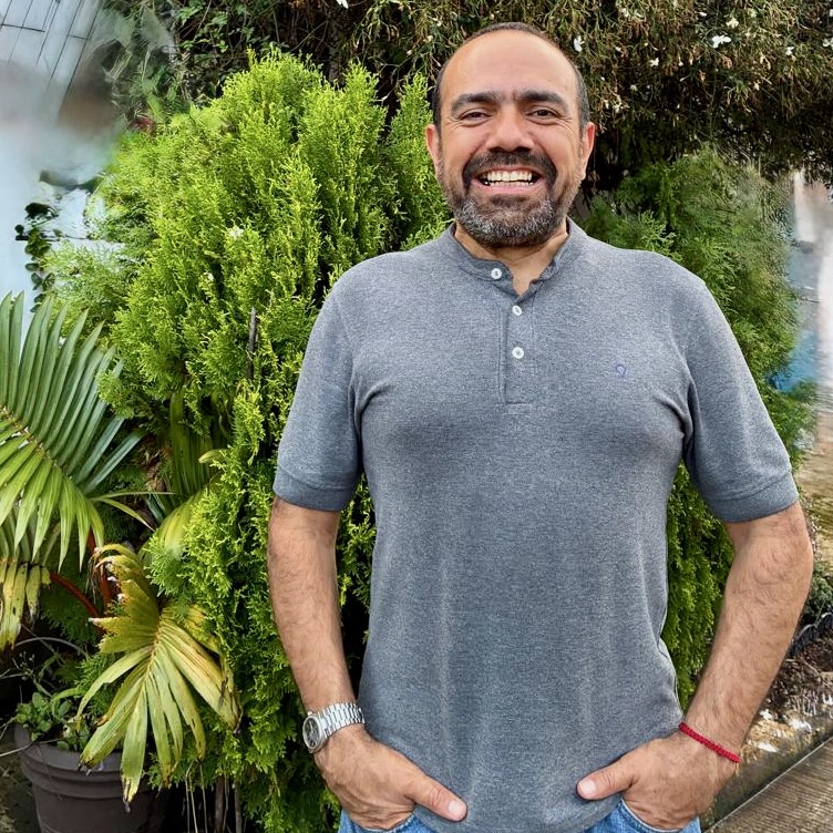 Dr. Rafael Armando Contreras Bello
